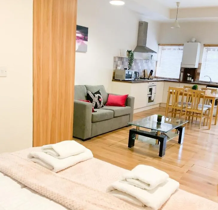 Battersea Apartment-1
